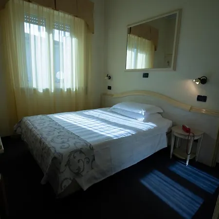 London Hotel Viareggio