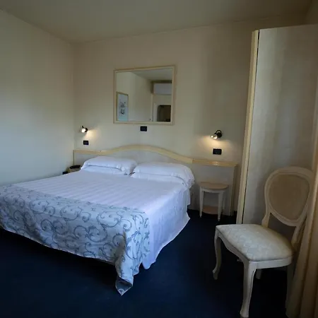 London Hotel Viareggio