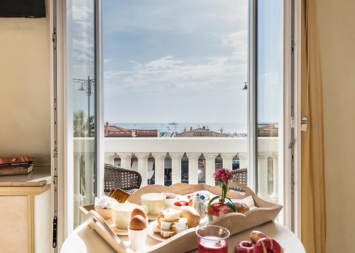 Hotel London Viareggio