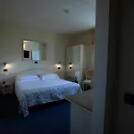 Отель London 3*