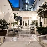 London 3* Виареджо