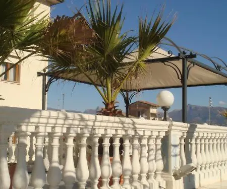 London Viareggio