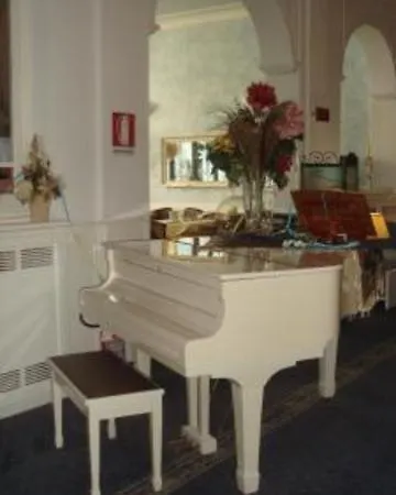 London Viareggio