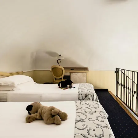London Hotel