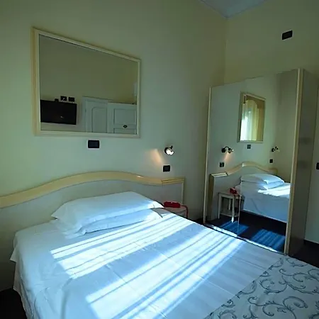 London 3*
