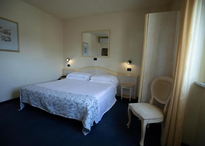 London Hotel Viareggio