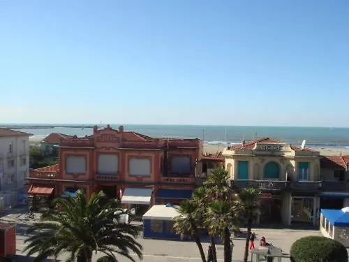London Viareggio
