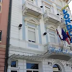 Hotel London 3*