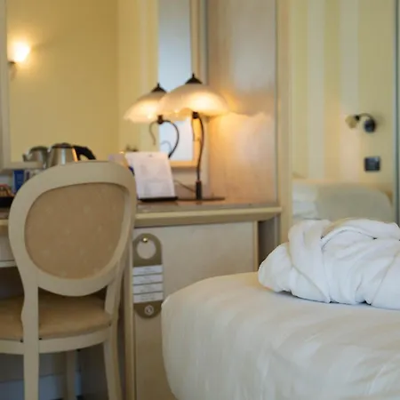 Hotel London