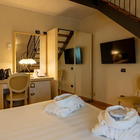 London Hotel 3*